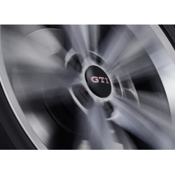 VW GTI dynamické krytky kolesa